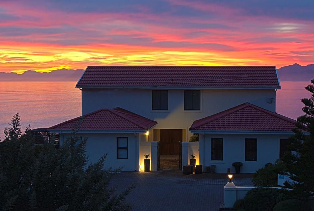 Cliff Lodge Гансбаи Екстериор снимка